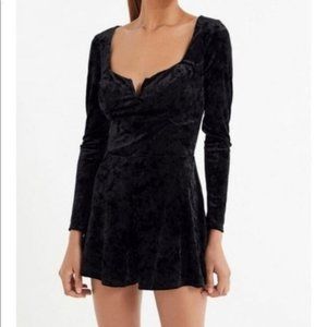 Urban Outfitters Sasha Crushed Velvet Romper Black